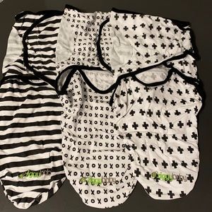 Set of 3 black/white 0-3M swaddles